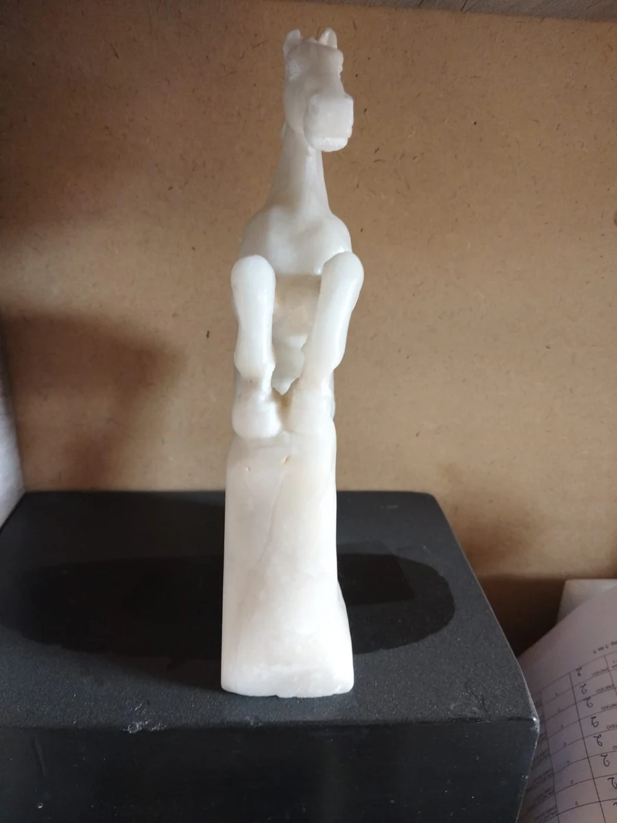 Escultura de Caballo Rampante en Alabastro Blanco Obra 22 Taller Ayacumanta - Vista 5